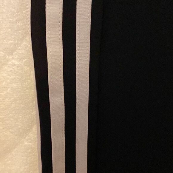 Adidas leggings   - Picture 3 of 6